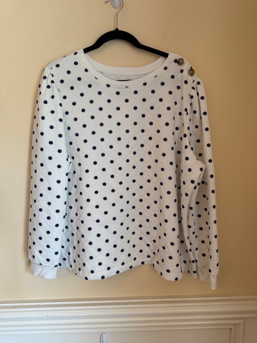 Croft & Barrow White Sweater with Blue Logo‎ Accent Sz. 2XL